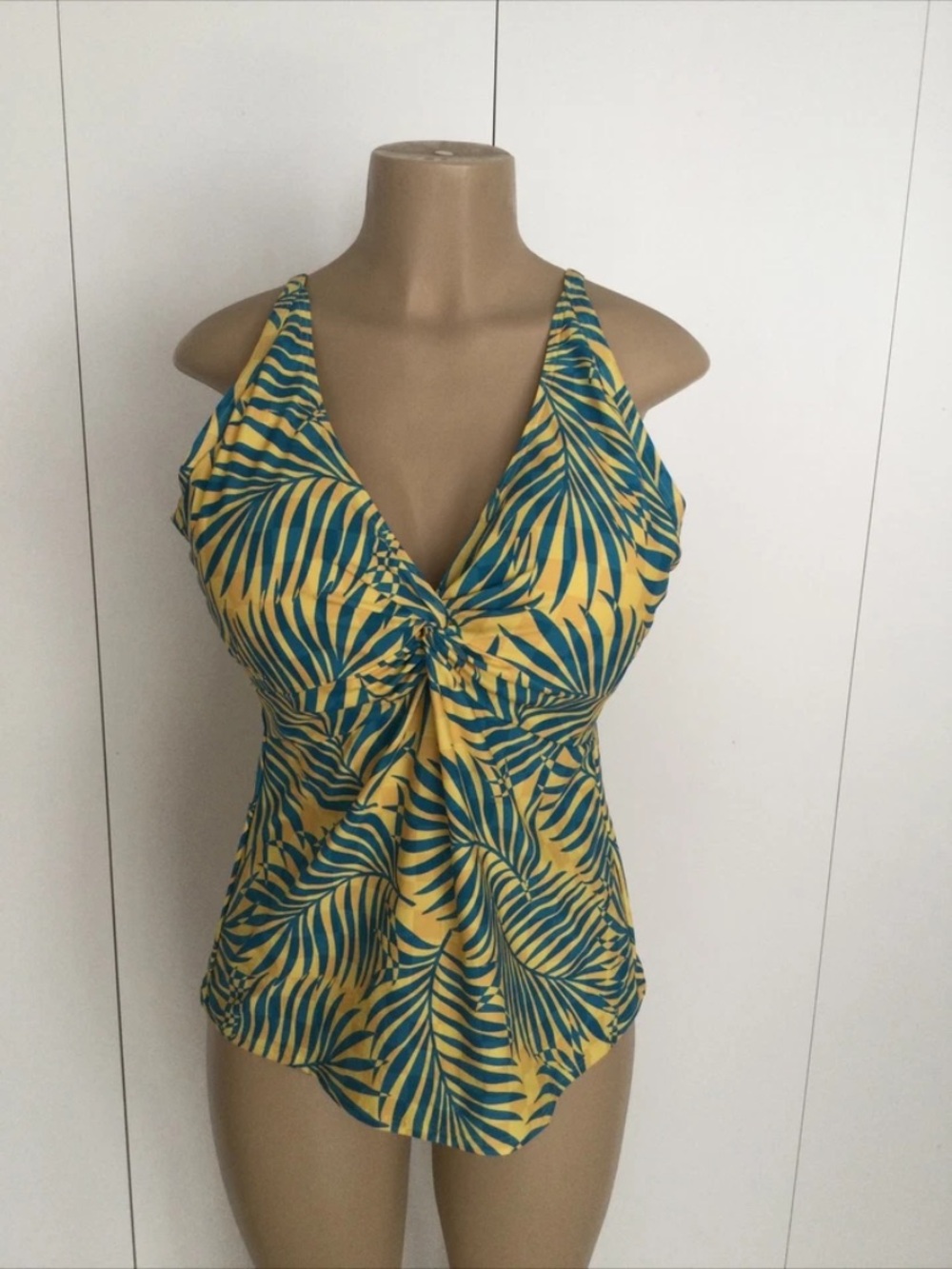 Sunsets Cabana Underwire Tankini Size 40D/42C